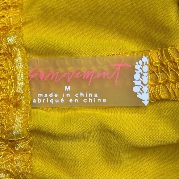 NWT Free People Movement Next Round Short Swaying Sunflowers - Picture 8 of 11